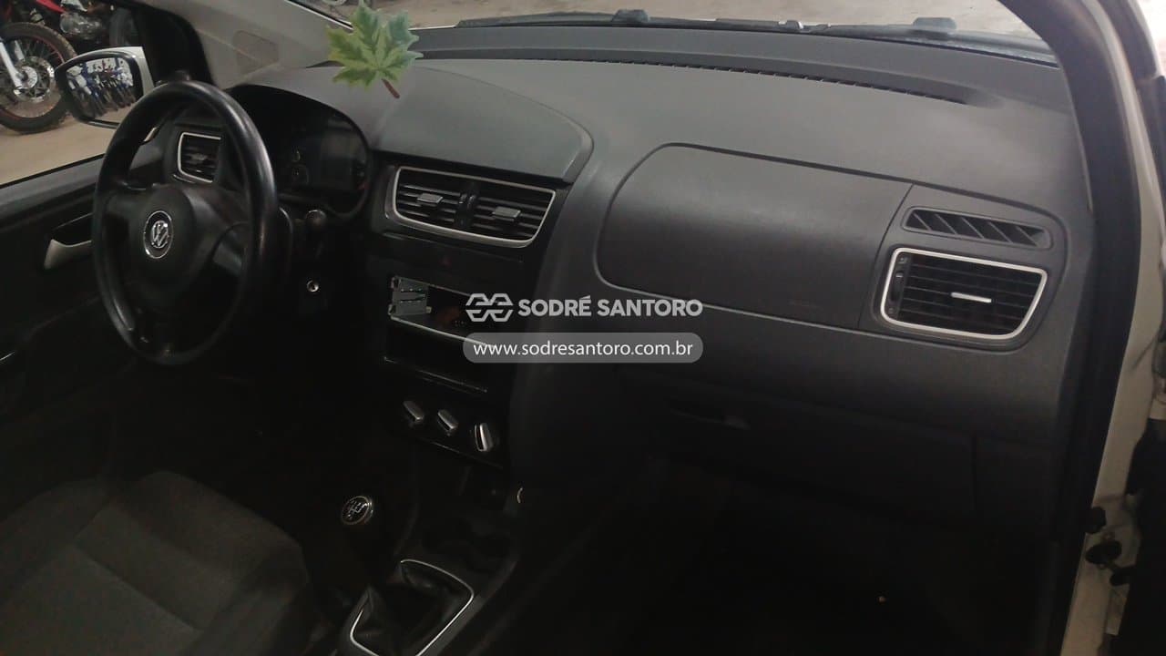 Volkswagen Fox 1.0 2013 — foto 8
