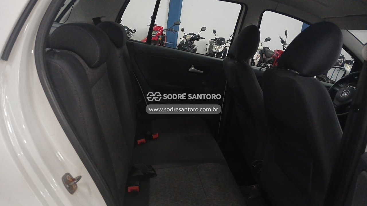 Volkswagen Fox 1.0 2013 — foto 12