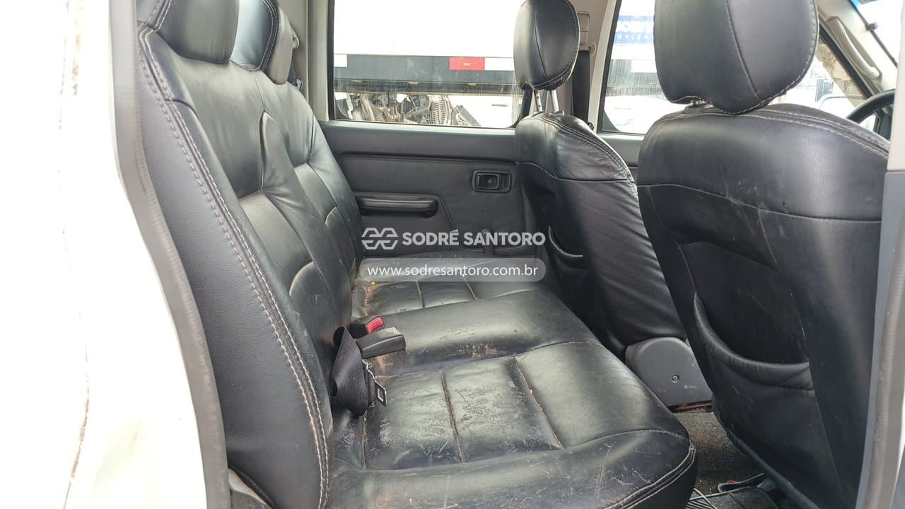 Nissan Frontier 4x4 Xe 2008 — foto 12