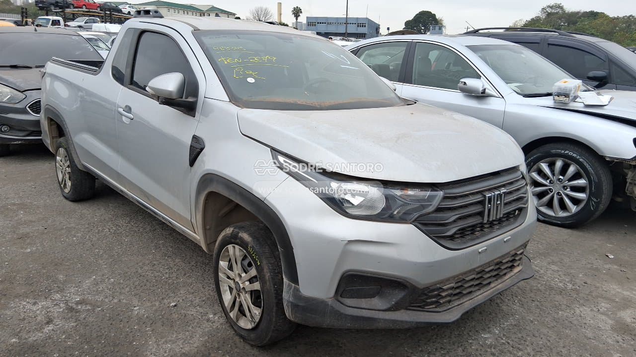 Fiat Strada Freedom Cs13 2025, prata