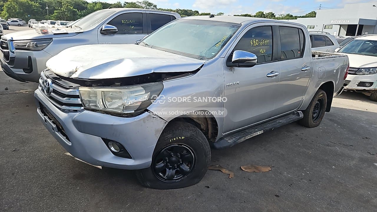Toyota Hilux 2022 — foto 3