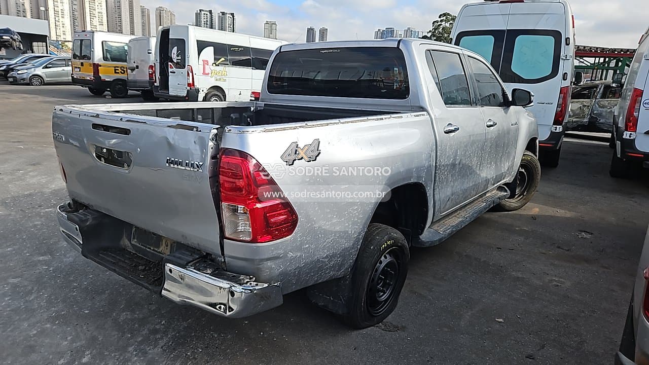 Toyota Hilux 2022 — foto 4