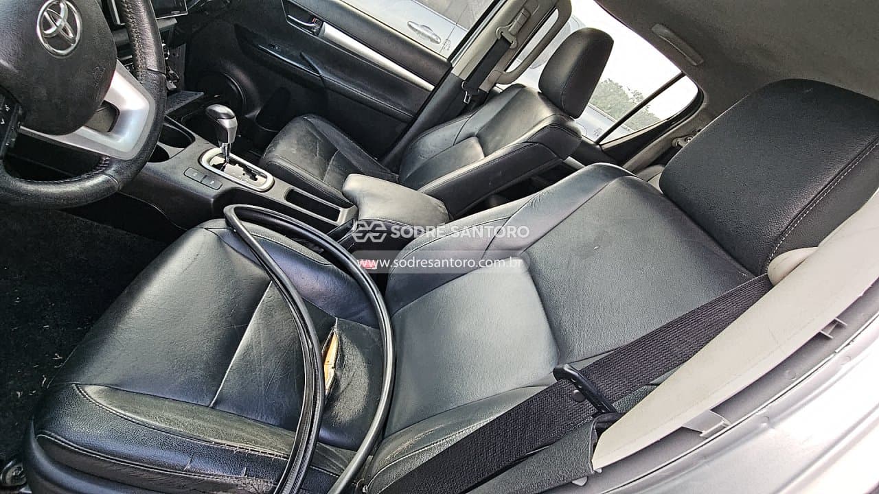 Toyota Hilux 2022 — foto 8