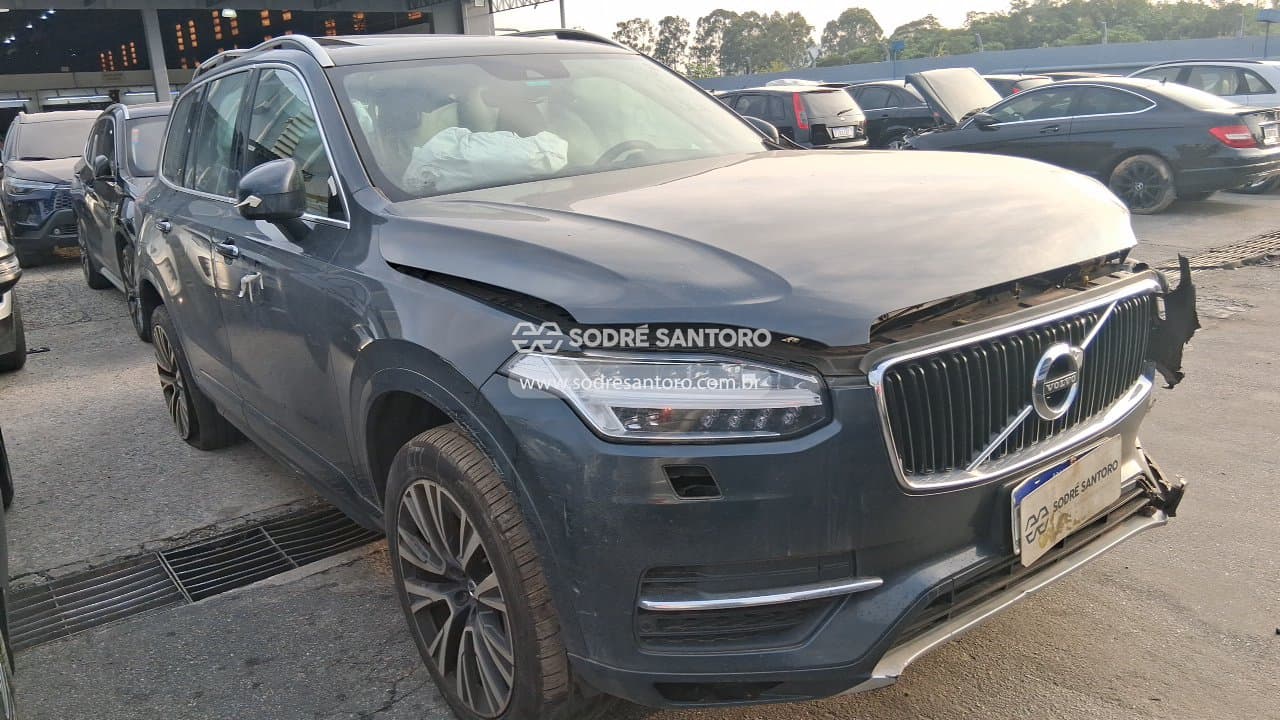 Volvo Xc90 D5 Momentum 2017, cinza