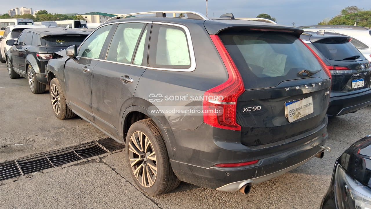Volvo Xc90 D5 Momentum 2017 — foto 2