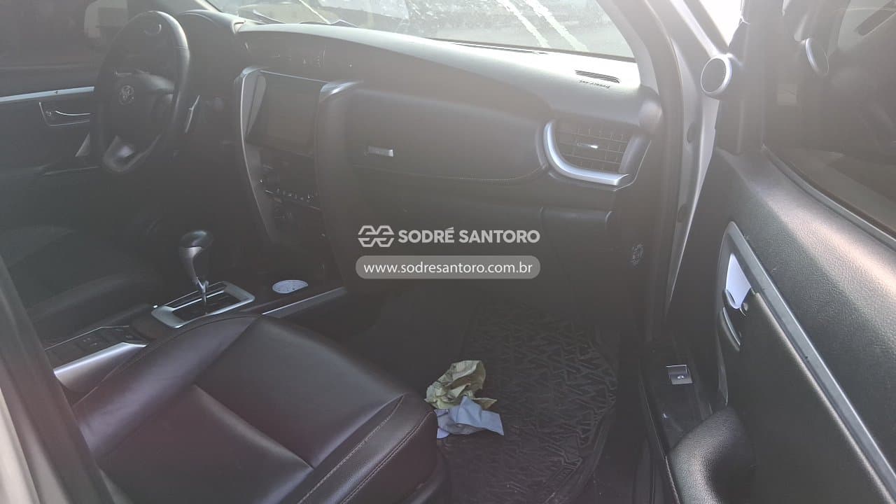 Toyota Hilux 2019 — foto 7