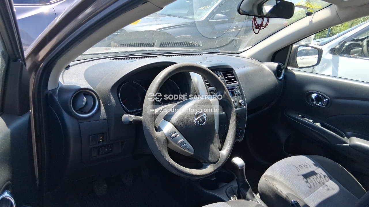 Nissan Versa 16 Sl 2016 — foto 6