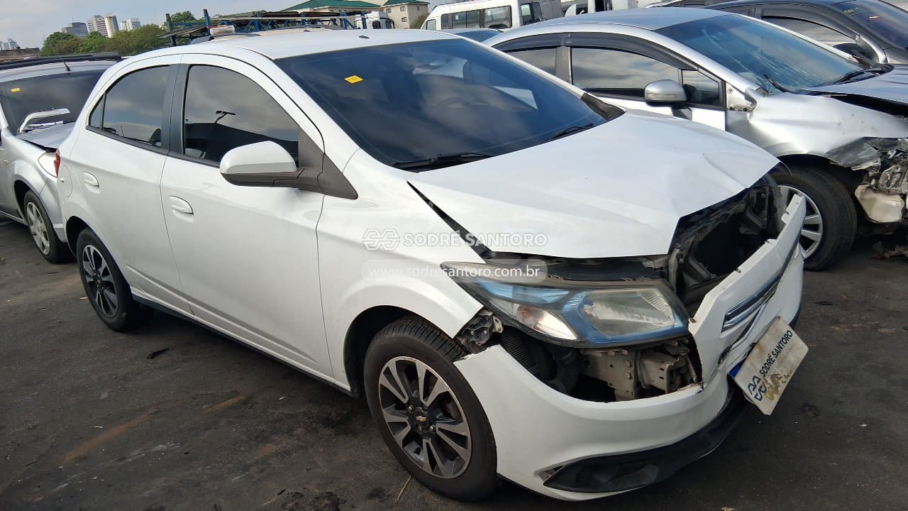 Chevrolet Onix 1.4mt Lt 2015, branca