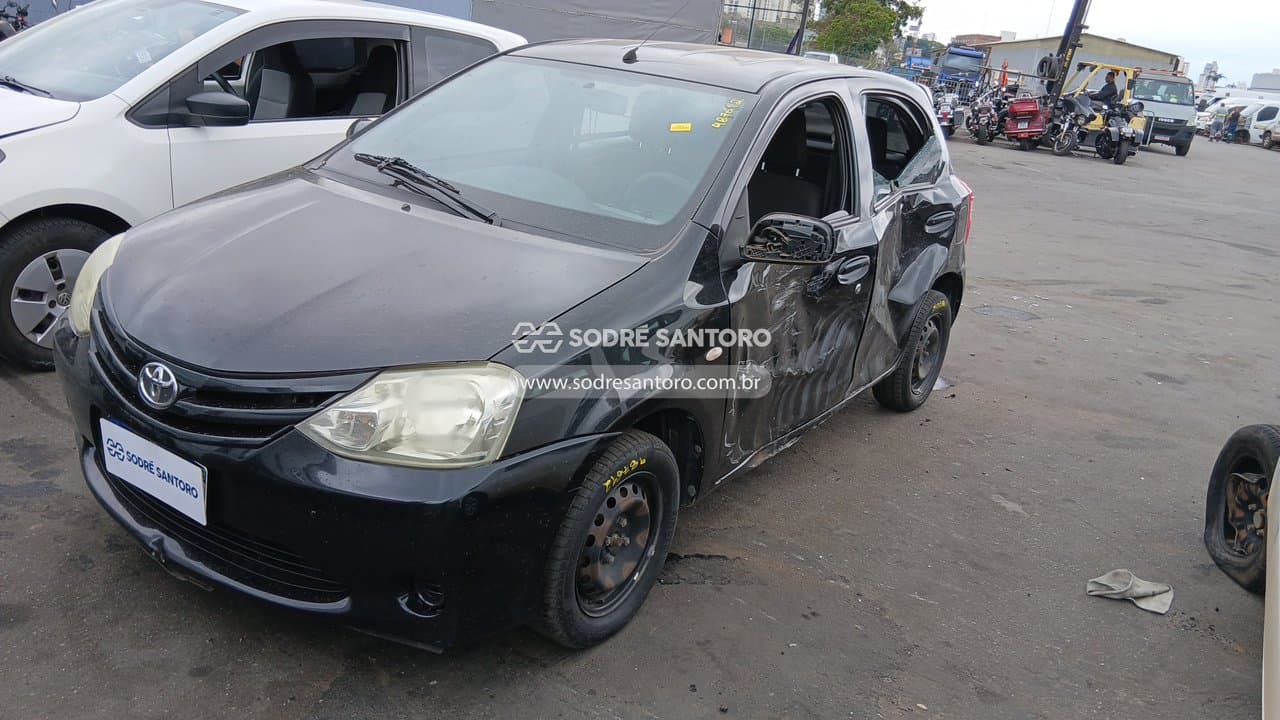 Toyota Etios Hb Xs 2013 — foto 3