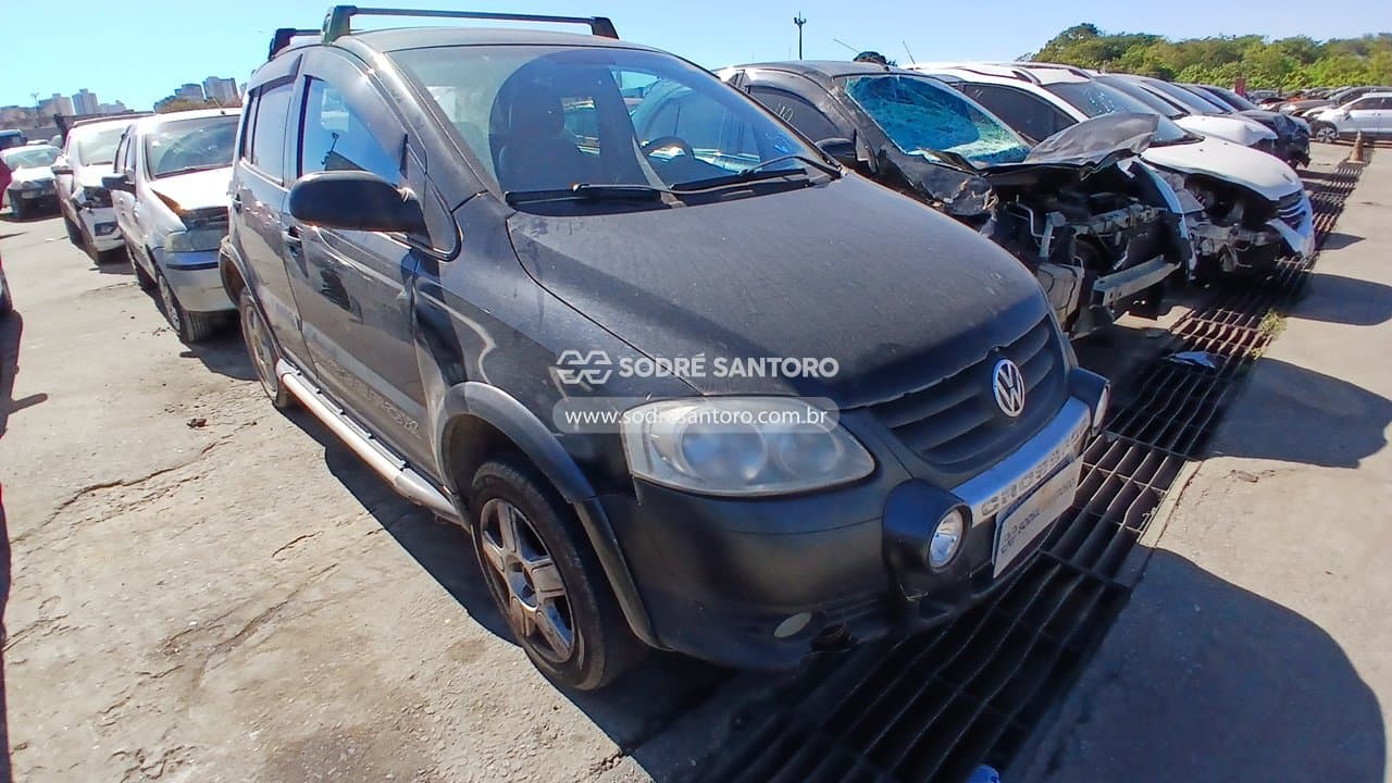 Volkswagen Crossfox 2008, preta