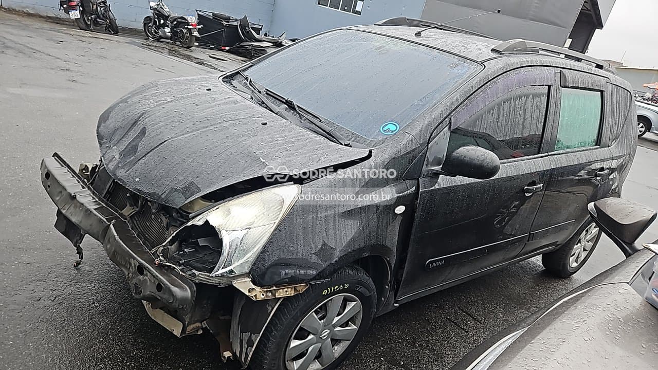 Nissan Livina 2010 — foto 3