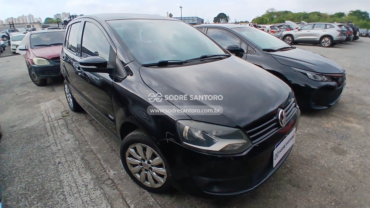 Volkswagen Fox 1.0 2012, preta
