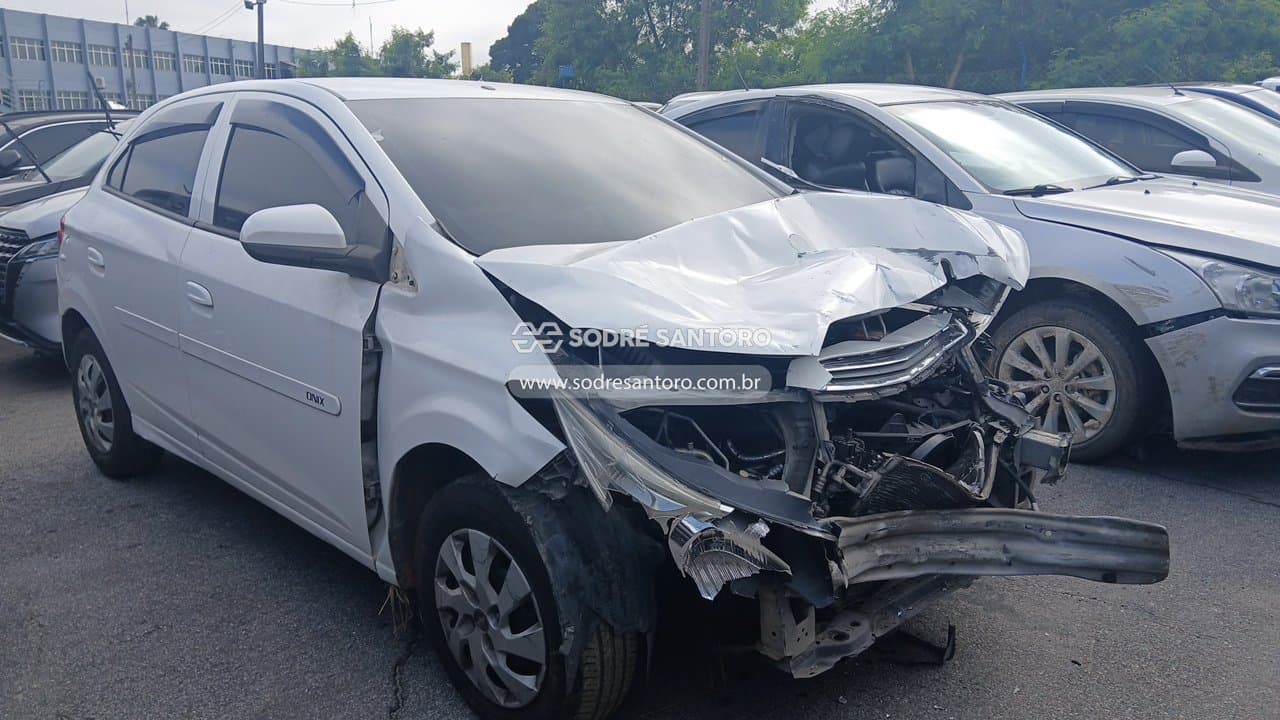 Chevrolet Onix 1.0 Lt 2015, branca
