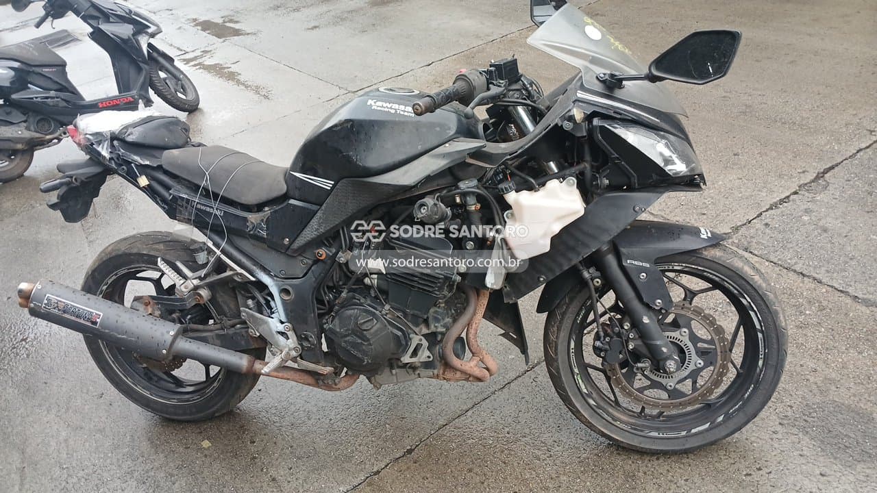 Kawasaki Ninja 300 Abs 2018, preta