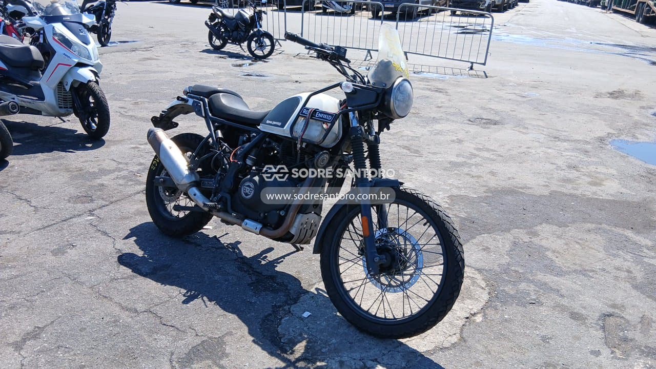 Royal Enfield Himalaya 2021, branca