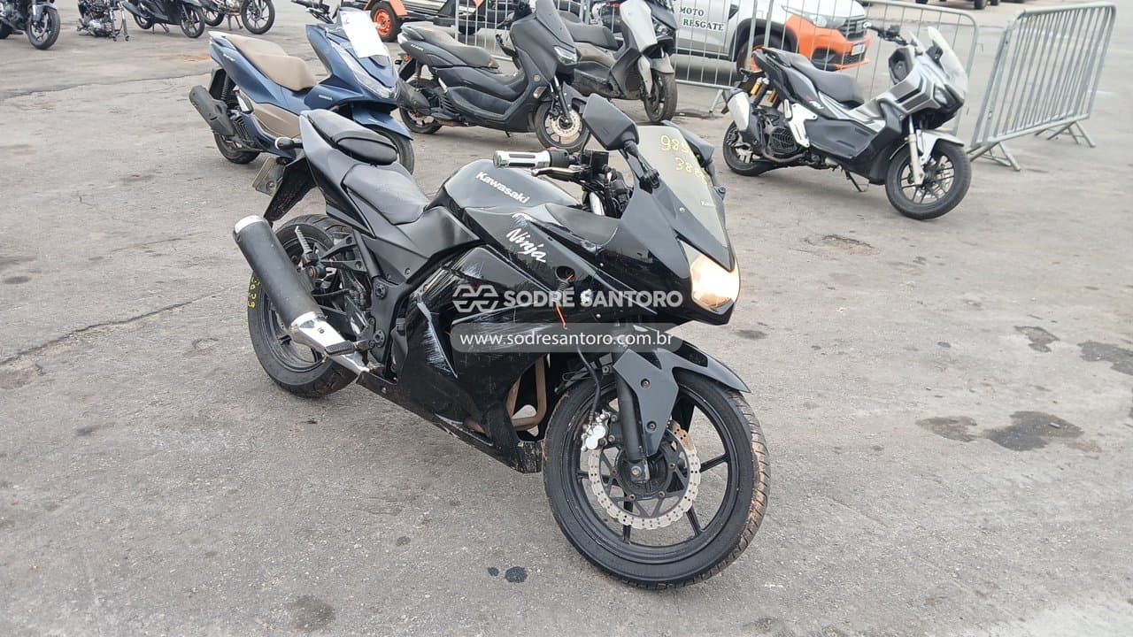 Kawasaki Ninja 250r 2010, preta