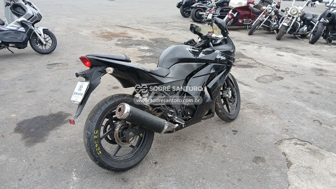 Kawasaki Ninja 250r 2010 — foto 4