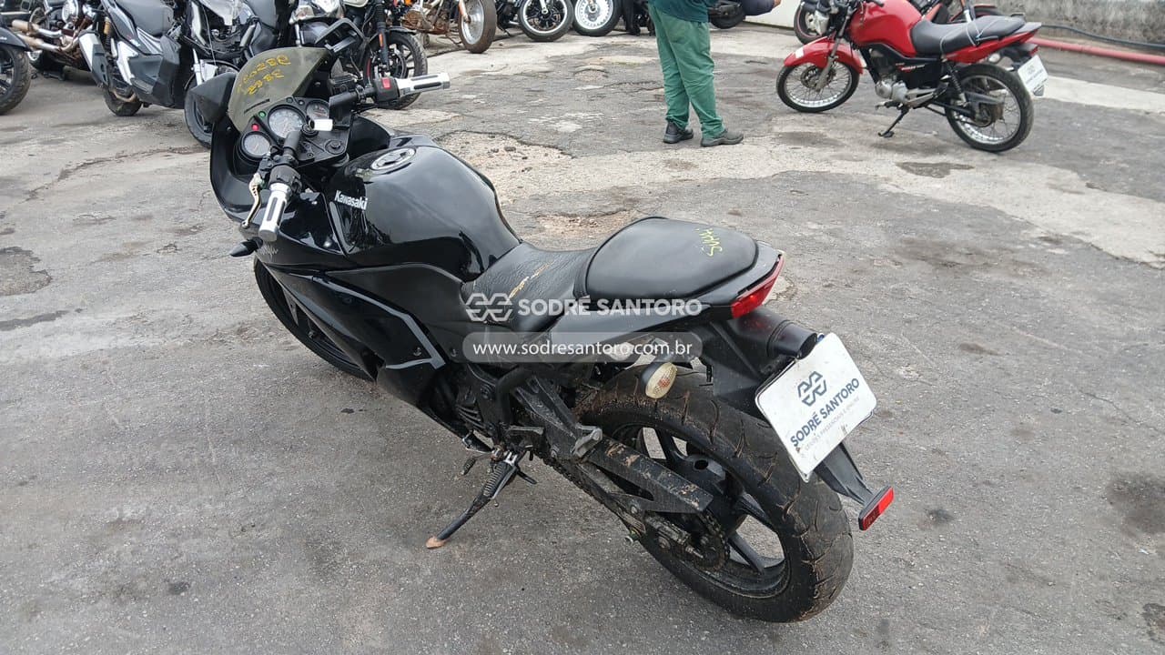Kawasaki Ninja 250r 2010 — foto 2