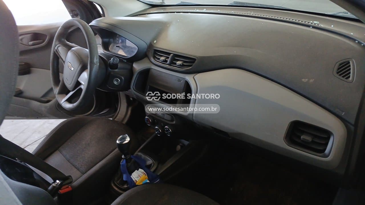 Chevrolet Onix 2017 — foto 8