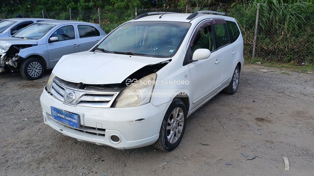 Nissan Grand Livina 2013 — foto 3