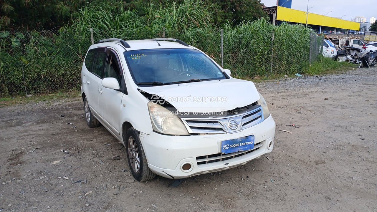 Nissan Grand Livina 2013, branca