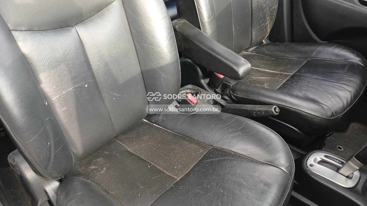 Nissan Grand Livina 2013 — foto 9