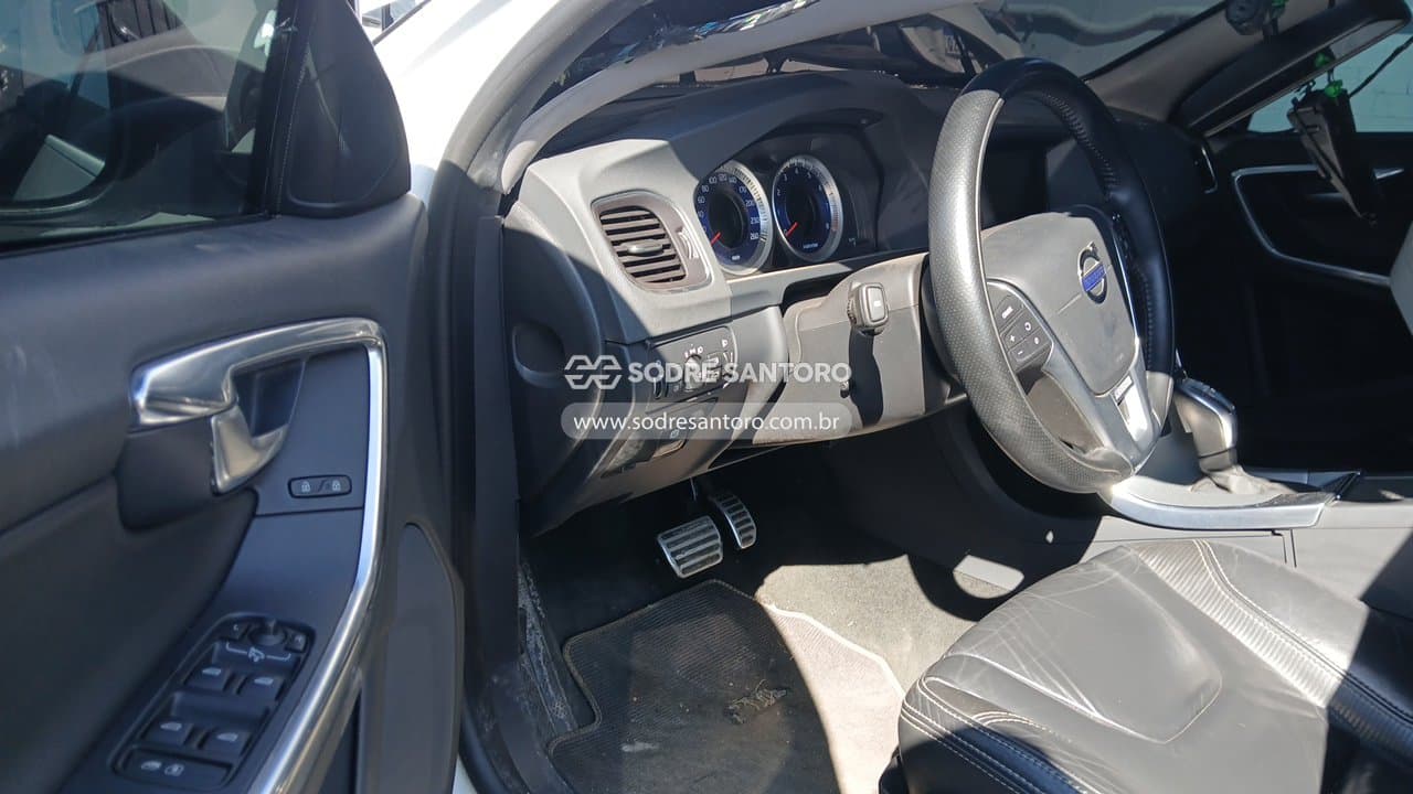 Volvo V60 2.0 T5 Rd Cf 2013 — foto 6
