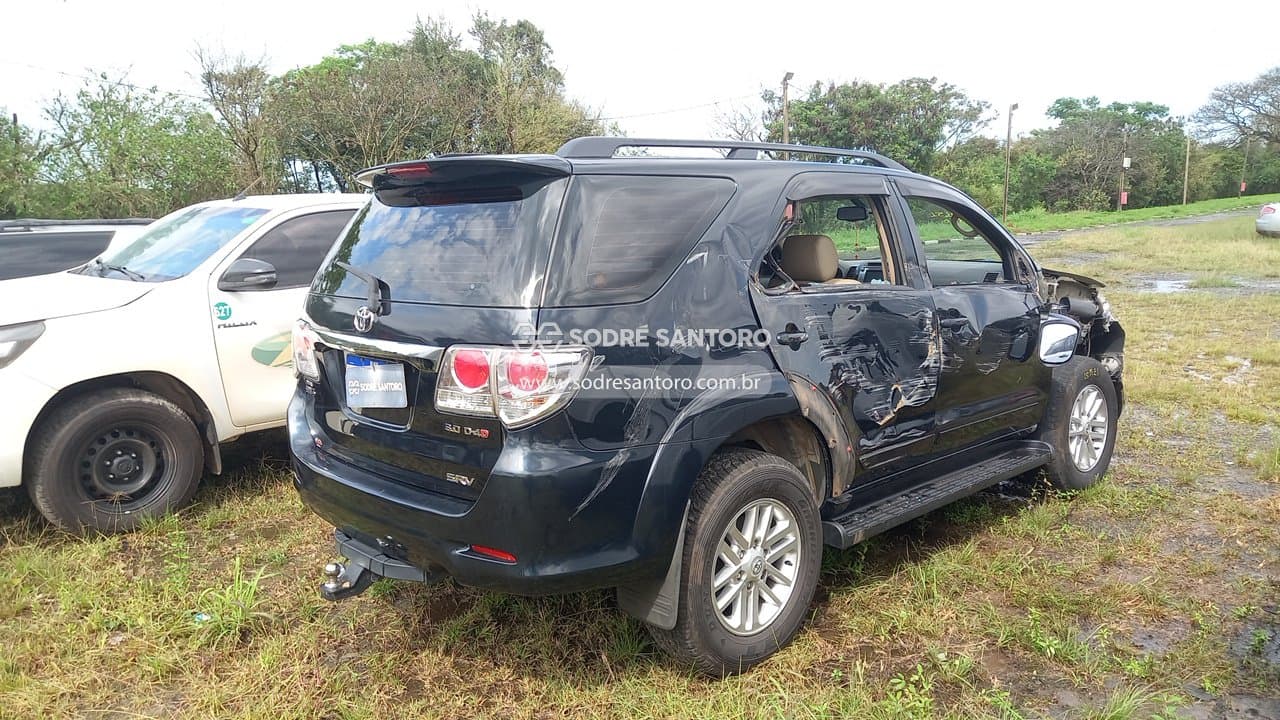Toyota Hiluxsw4 Srv4x4 2013 — foto 4