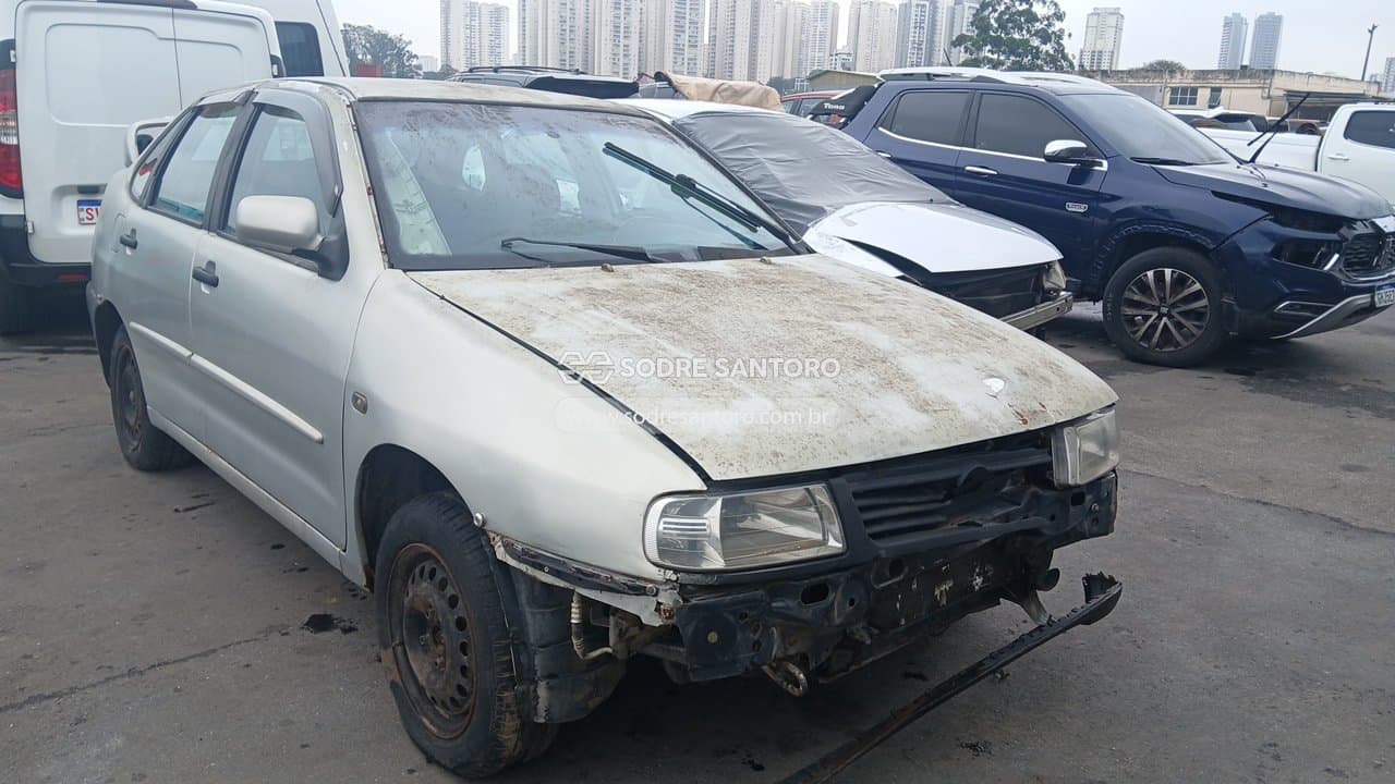 Volkswagen Polo Clas. 1.8 Mi 1997, prata