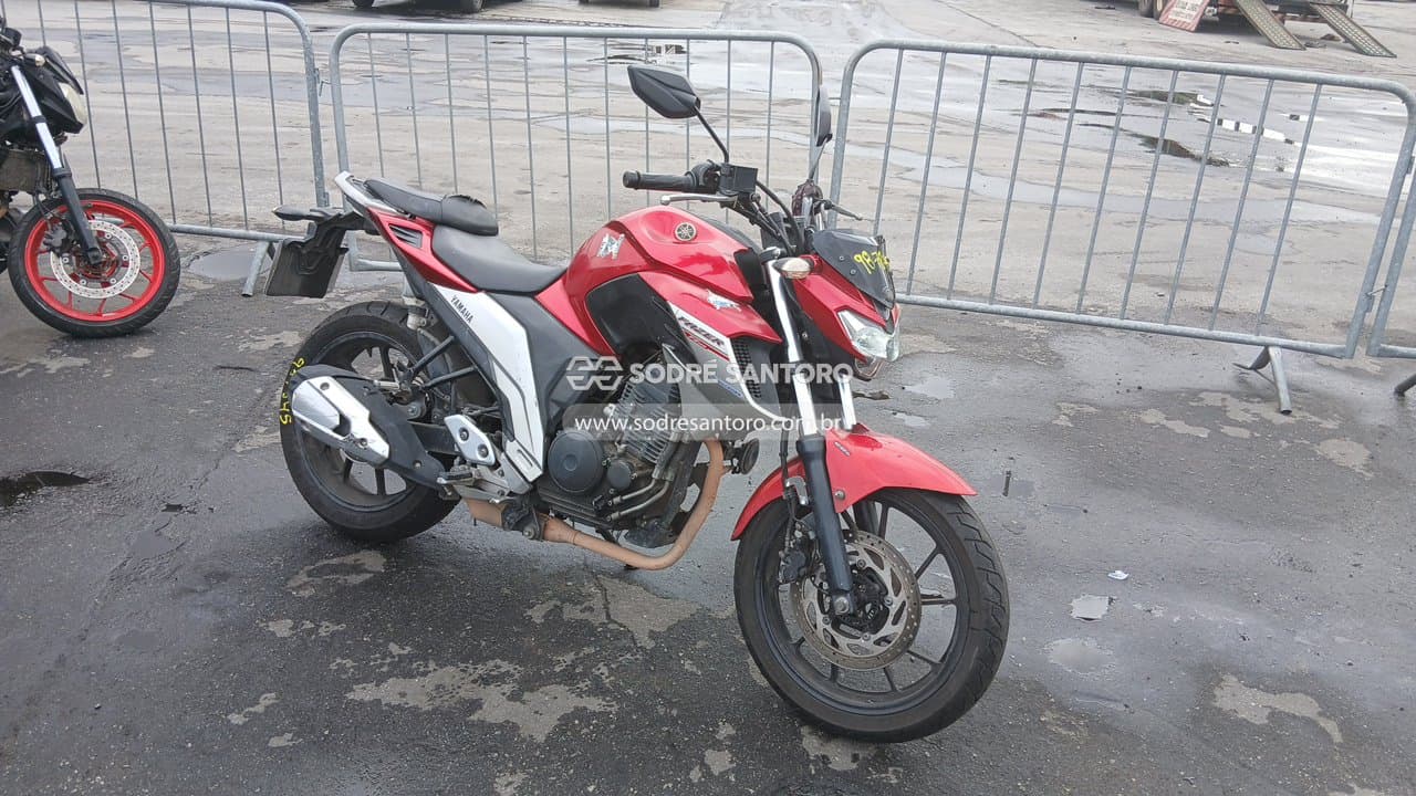 Yamaha FZ 25 Fazer 2021, vermelha