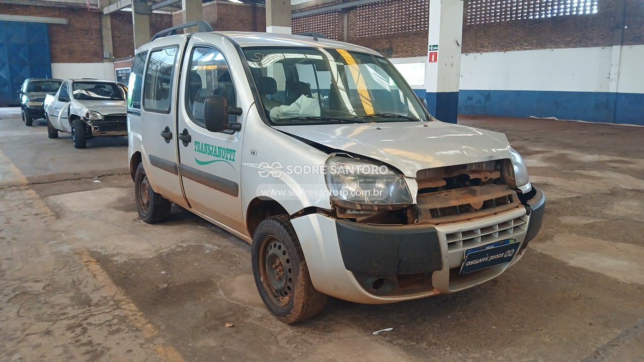 Fiat Doblo Essence 7l e 2021, prata