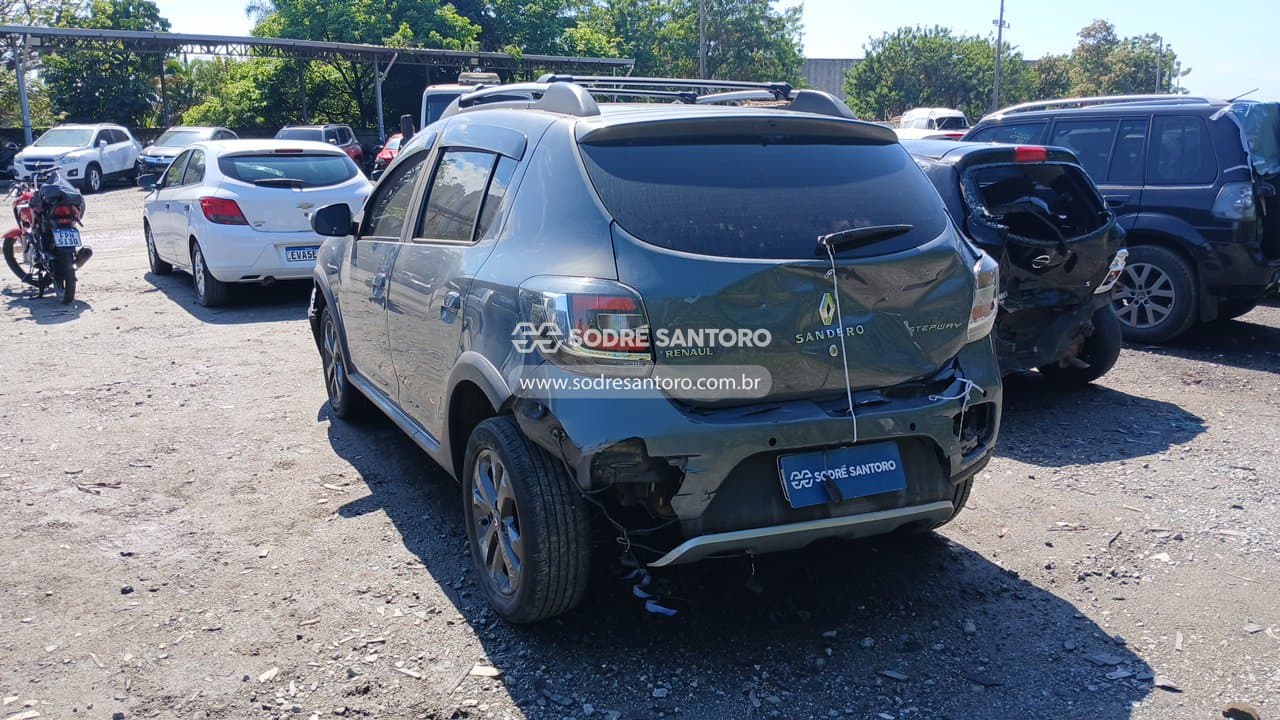 Renault Sandero Step 16 2016 — foto 2