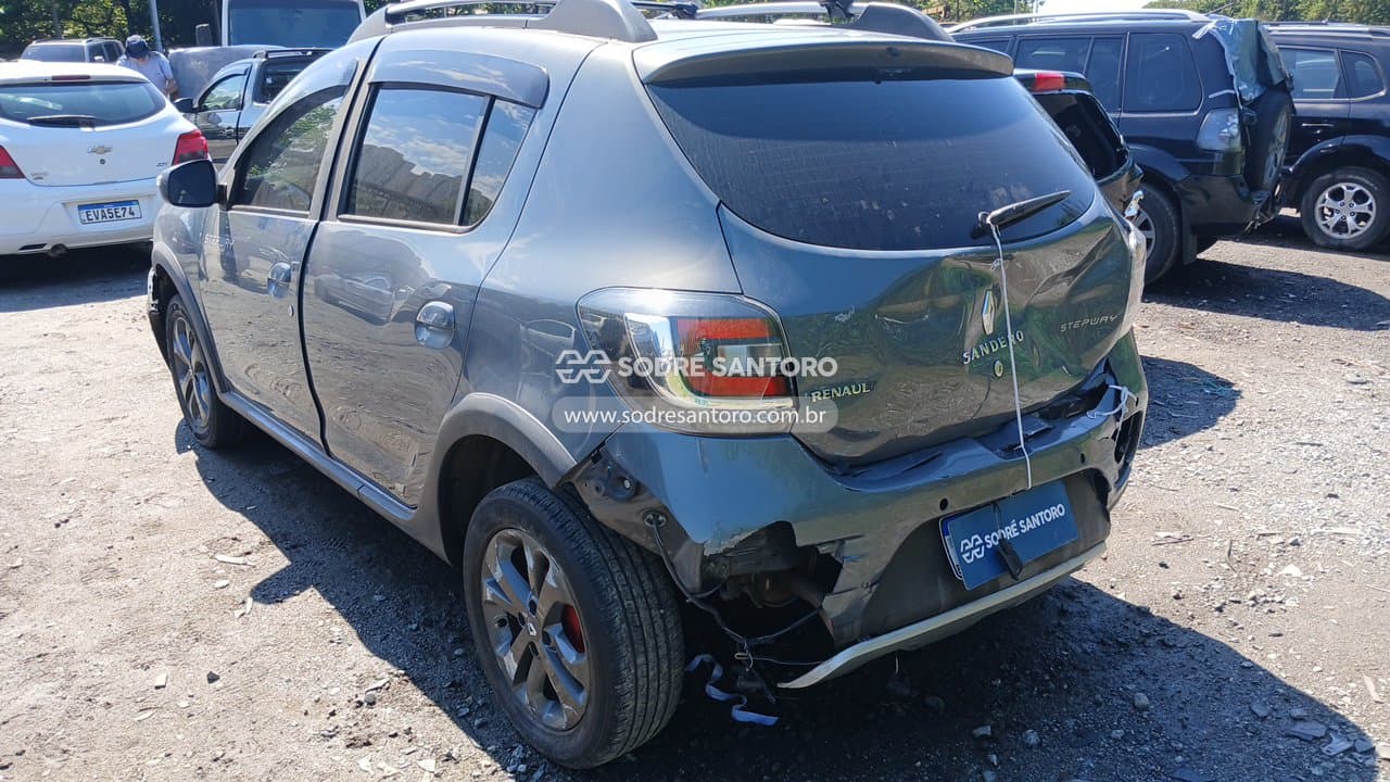 Renault Sandero Step 16 2016 — foto 11