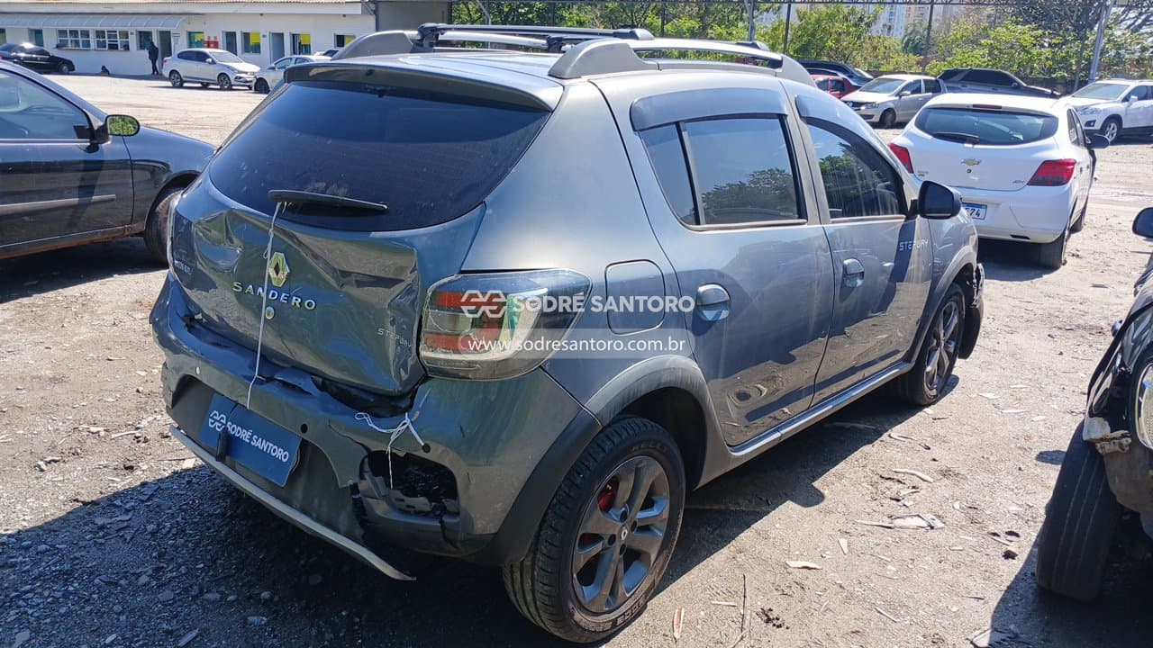 Renault Sandero Step 16 2016 — foto 12