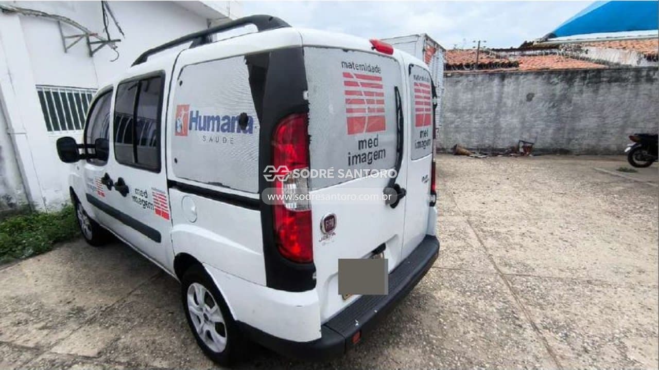 Fiat Doblo Essence 1.8 2015 — foto 4