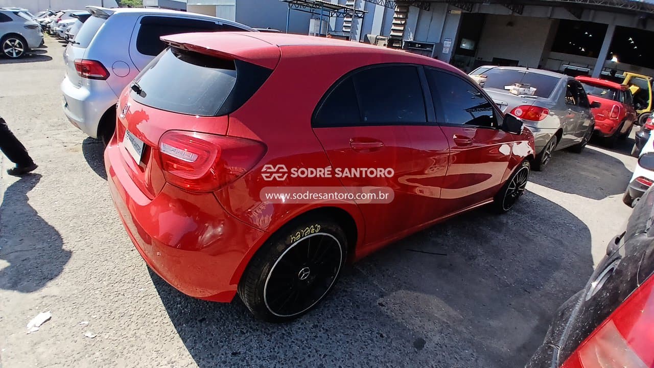 Mercedes-Benz A200 Turbo 2013 — foto 4
