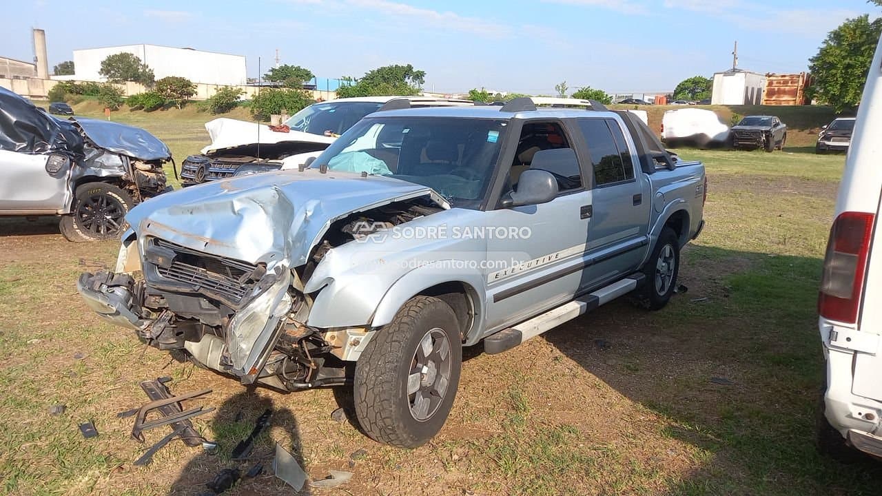 Chevrolet S10 Executive D 2010 — foto 3
