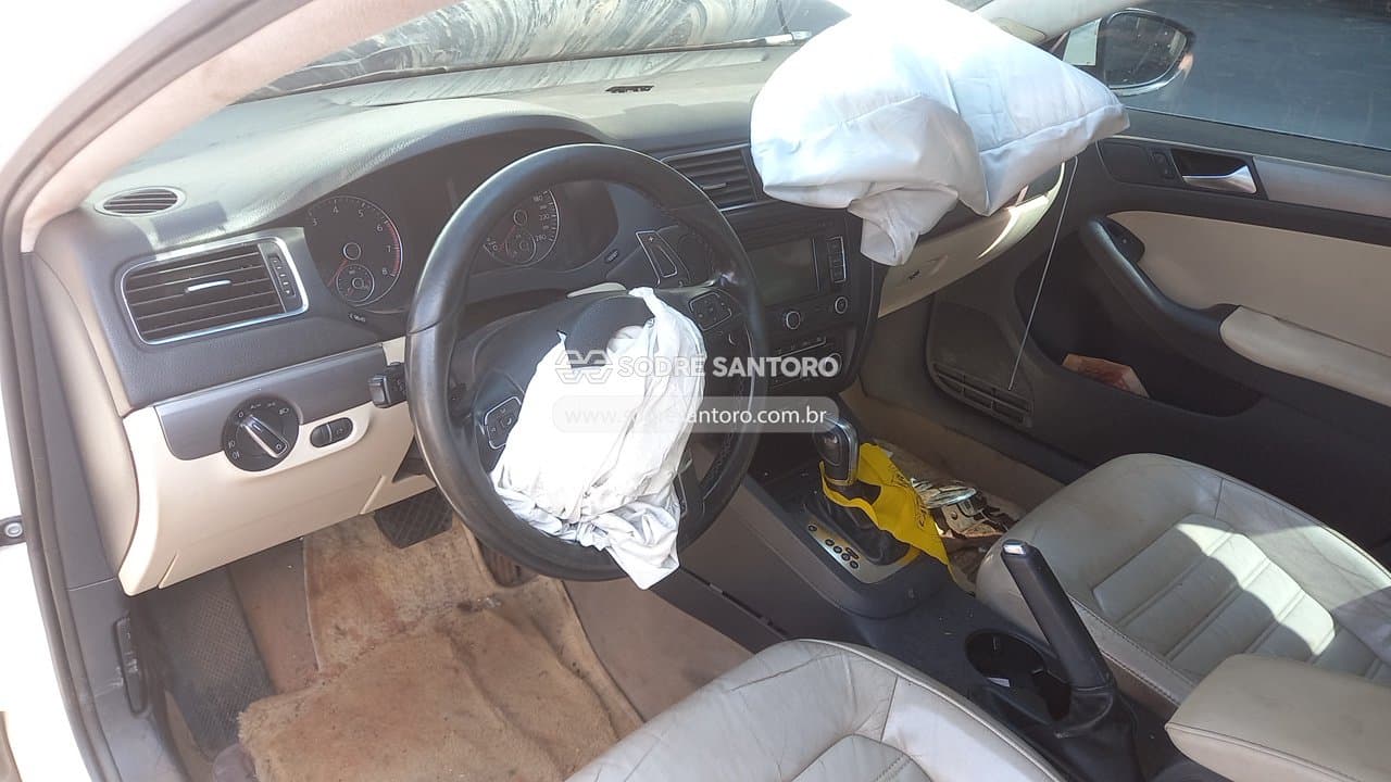 Volkswagen Jetta 2.0t 2012 — foto 6