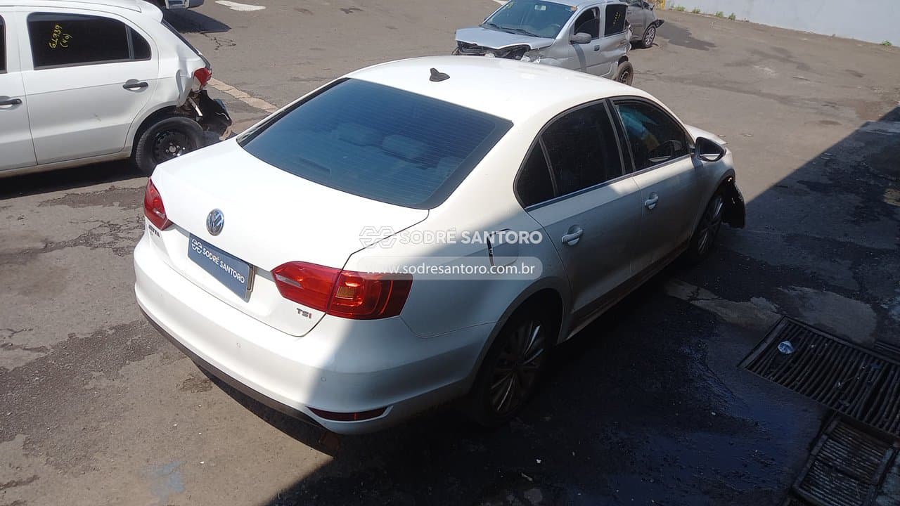 Volkswagen Jetta 2.0t 2012 — foto 4