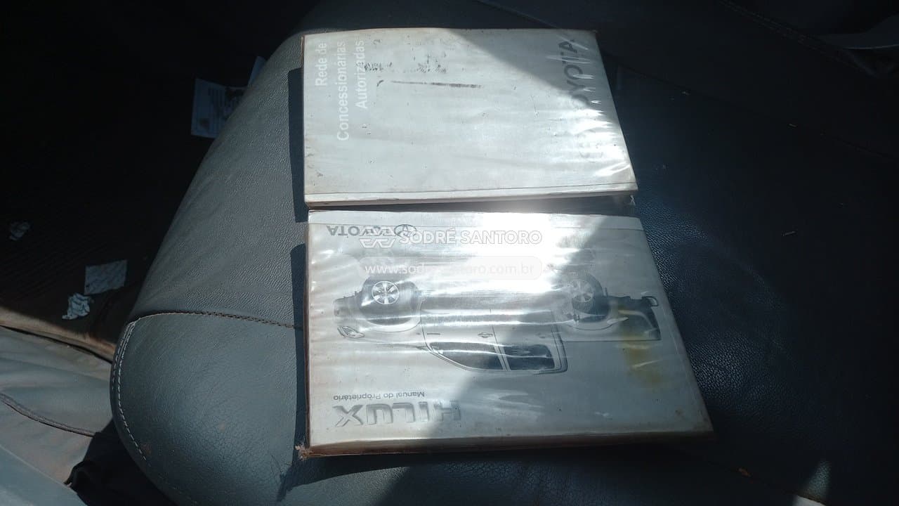 Toyota Hilux Cd4x4 Srv 2010 — foto 11