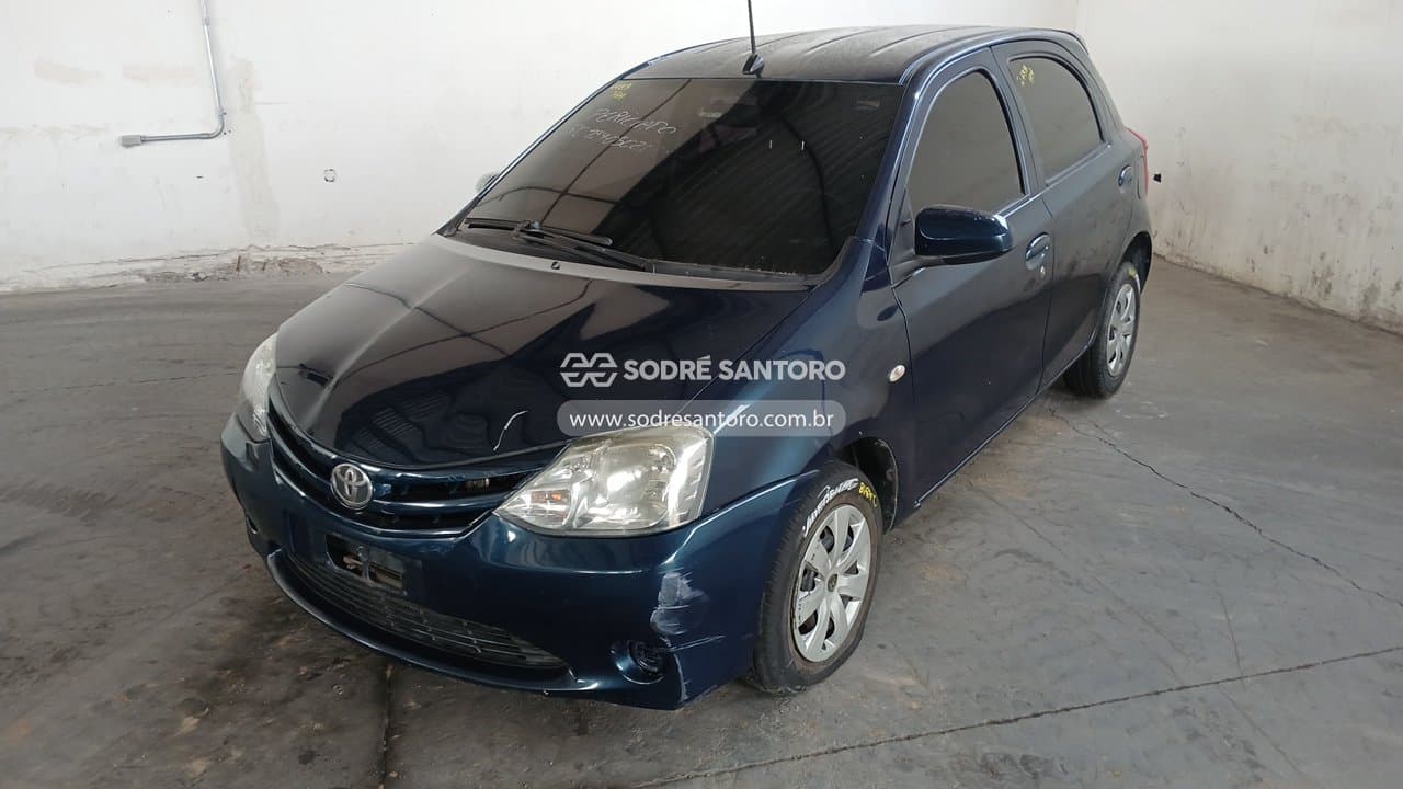 Toyota Etios Hb X 13l Mt 2017 — foto 3