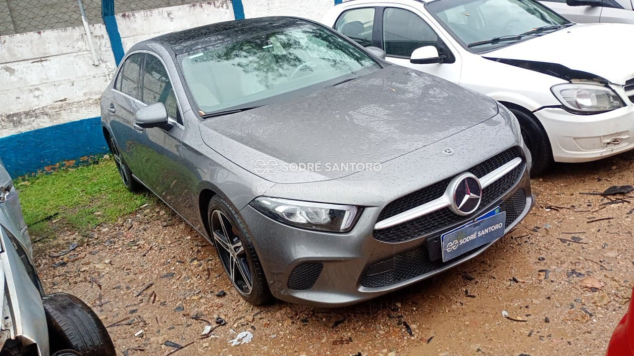 Mercedes-Benz A200 Sd Hi 2020, prata