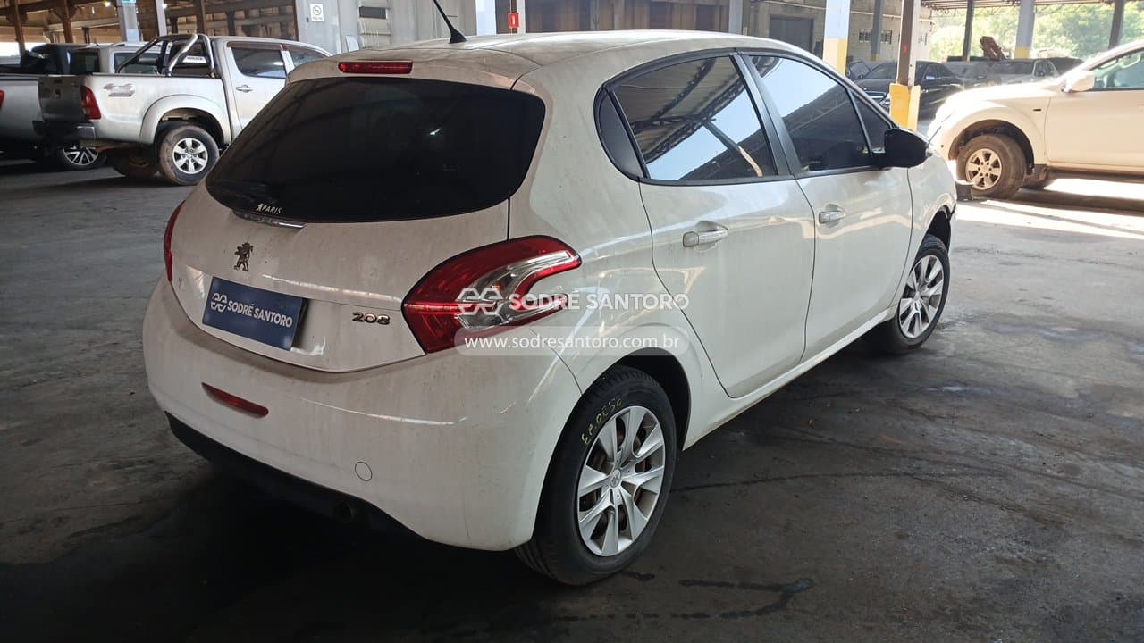 Peugeot 208 Active 2014 — foto 4