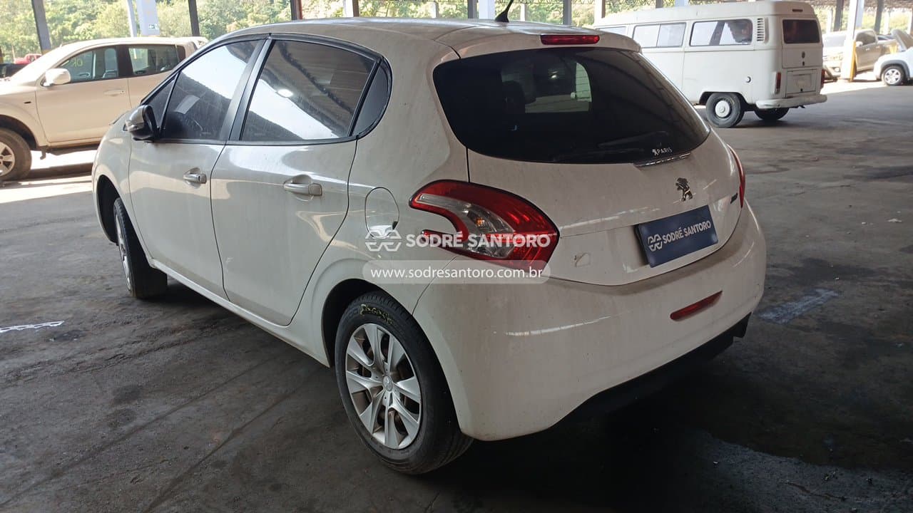 Peugeot 208 Active 2014 — foto 2