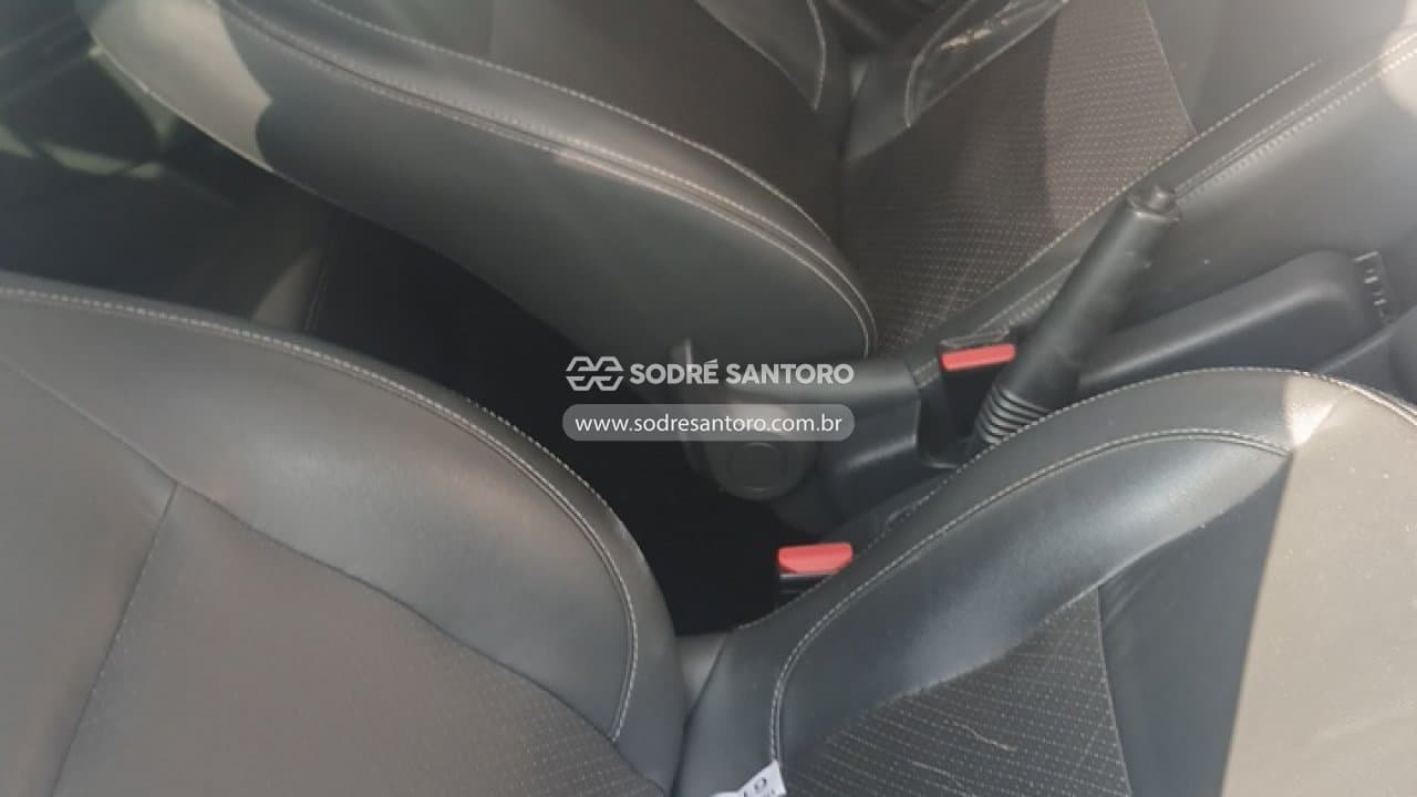 Renault Logan Dyna 16 M 2015 — foto 8