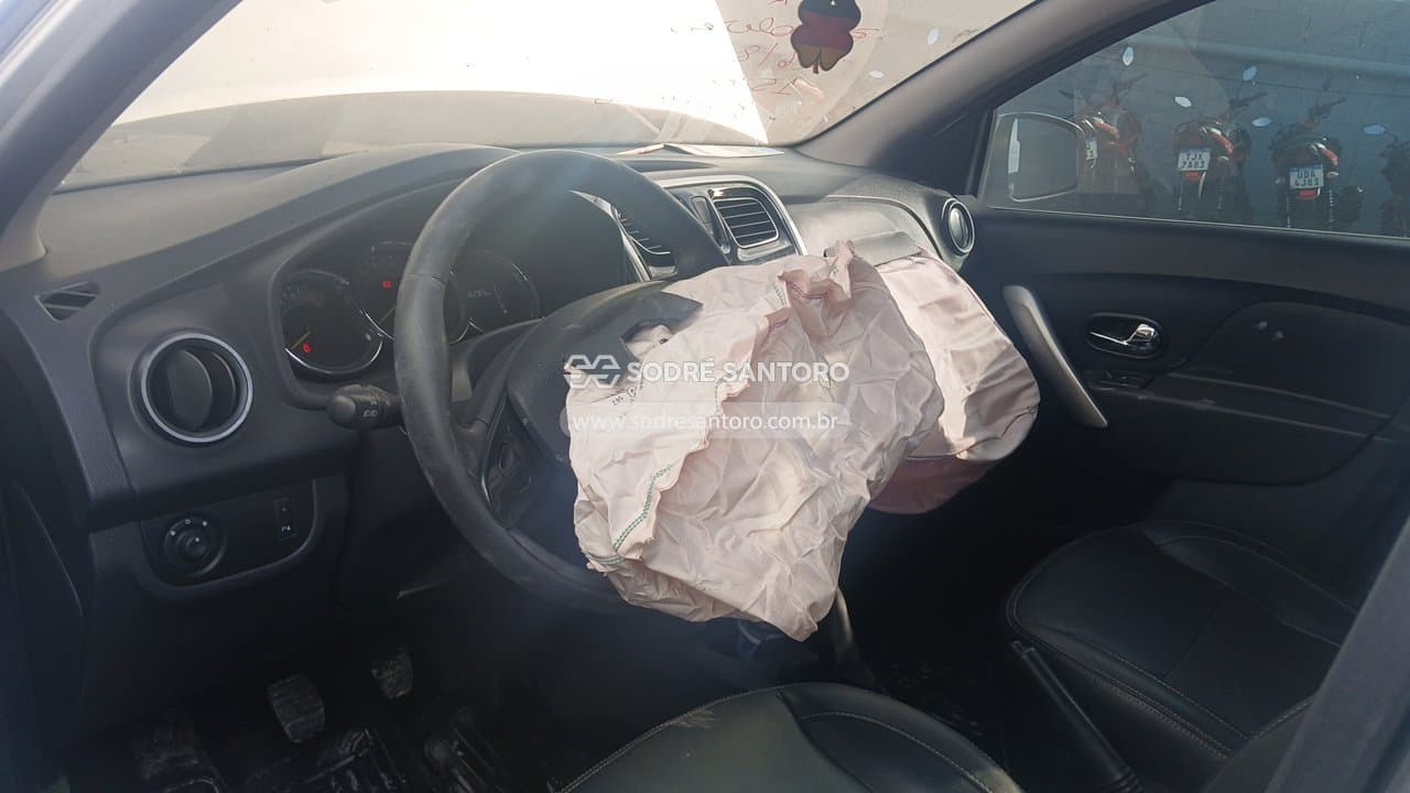 Renault Logan Dyna 16 M 2015 — foto 6