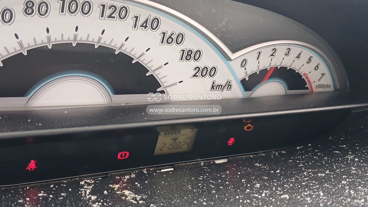 Toyota Etios Hb Xs 2013 — foto 7
