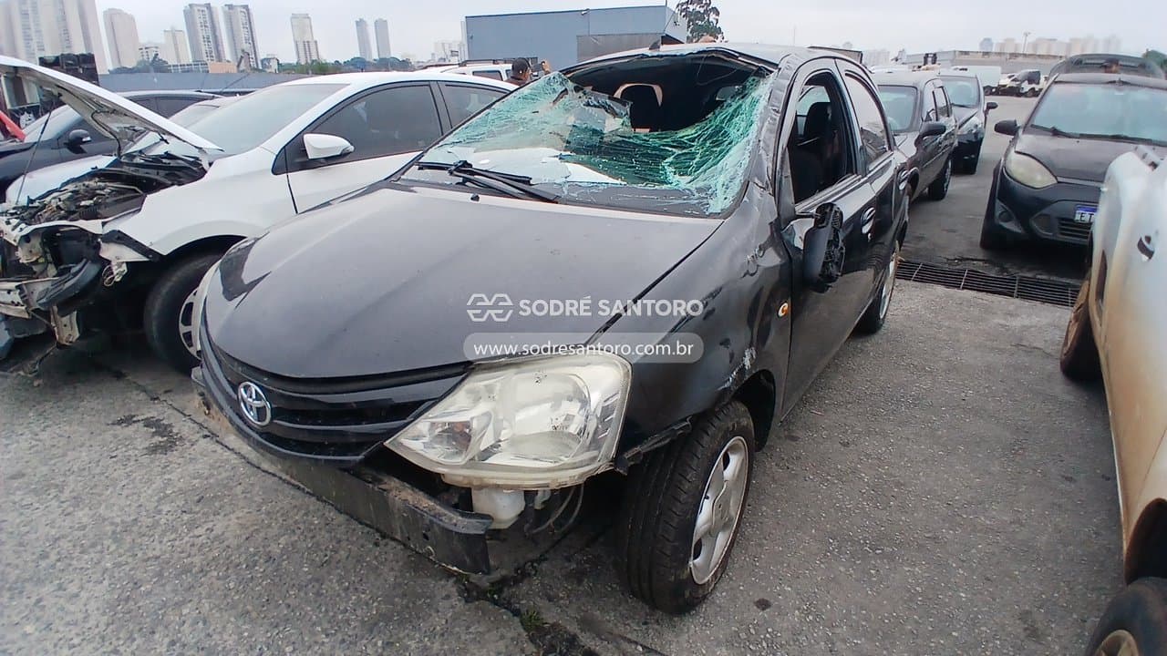 Toyota Etios Hb Xs 2013 — foto 3