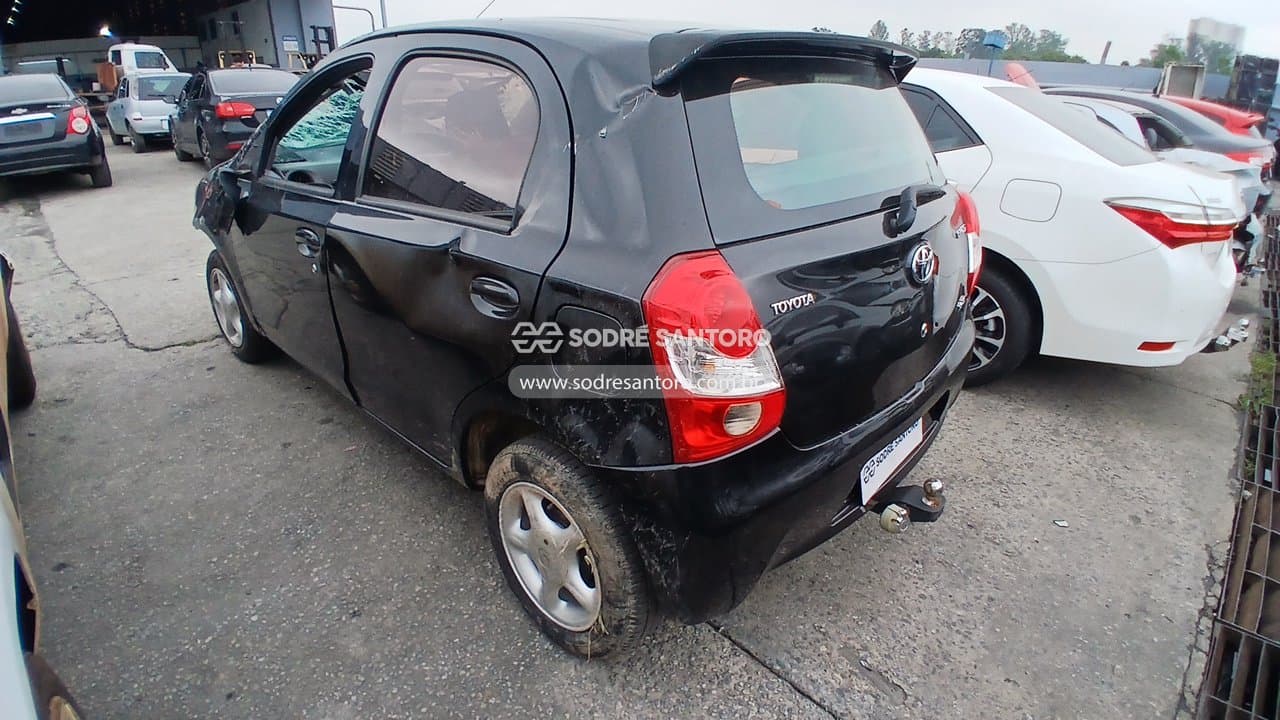 Toyota Etios Hb Xs 2013 — foto 2
