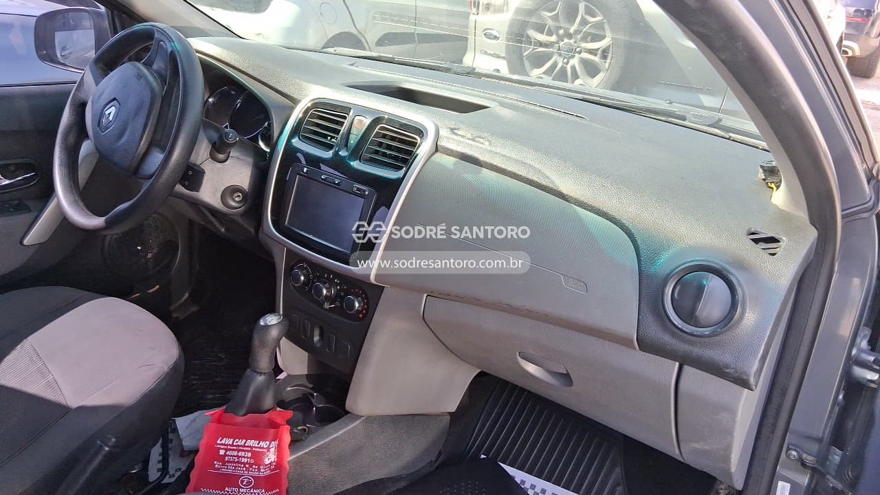 Renault Logan Expr 16 M 2014 — foto 8